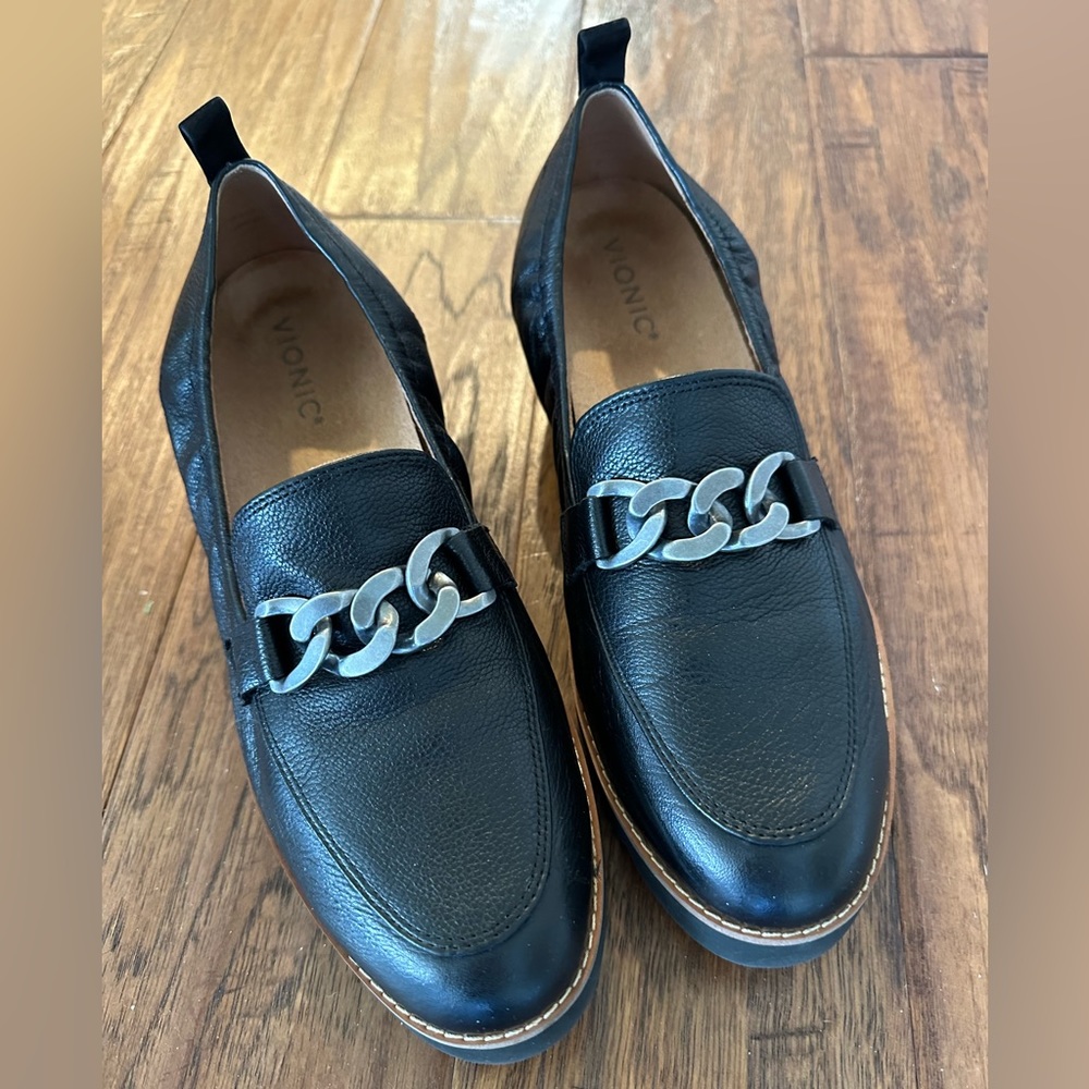 Vionic Cynthia Loafer